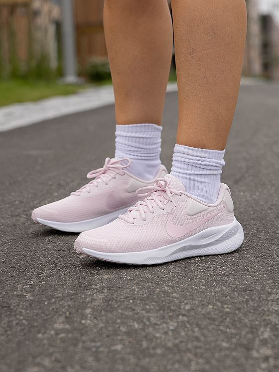 Nike Revolution 7 Pearl Pink / Pink Foam