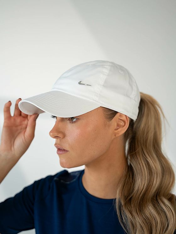 Nike Dri-Fit Club Cap Hvit/Metallic Silver