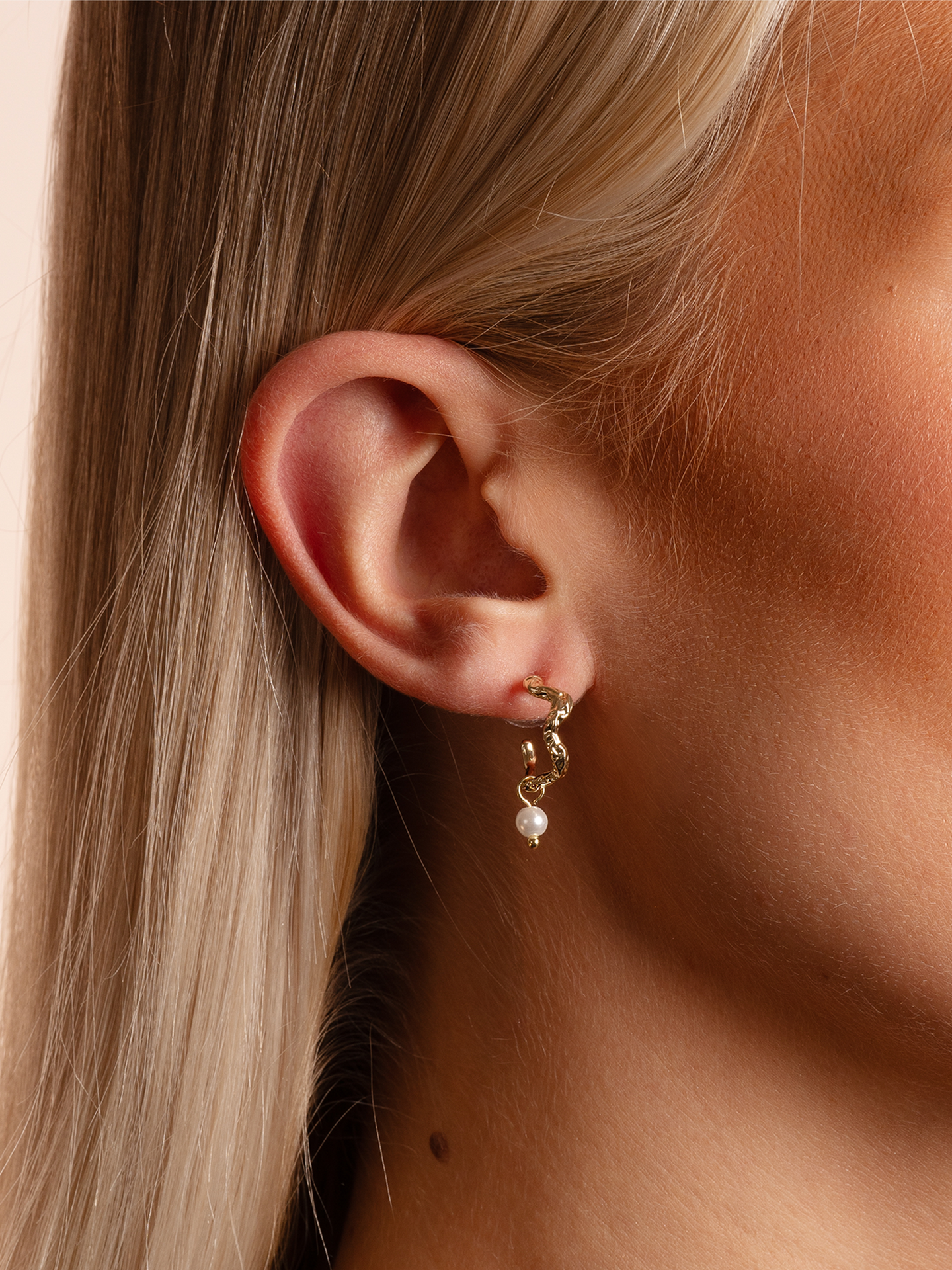 Snö Of Sweden Cat Pendant Oval Ear Gold