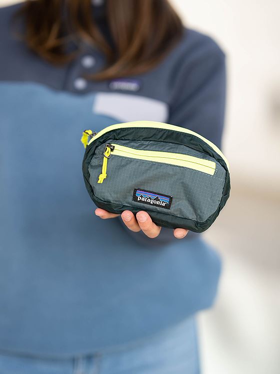 Patagonia Ultralight Black Hole Mini Hip Nouveau Green