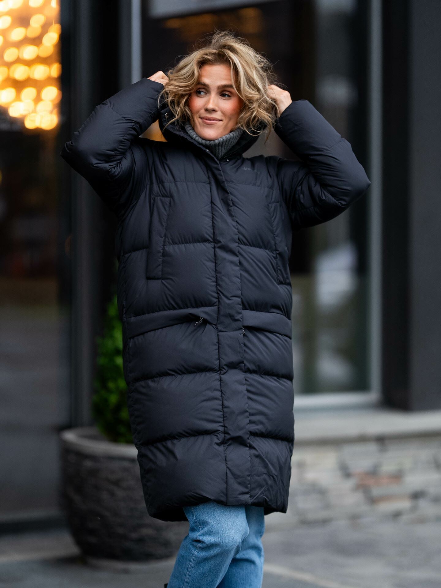 Peak Performance Down Puffer Parka - Sort | Getinspired.no