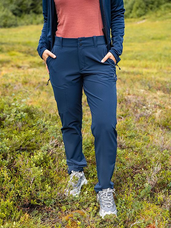 Peak Performance W Scale Softshell Pants BLUE SHADOW
