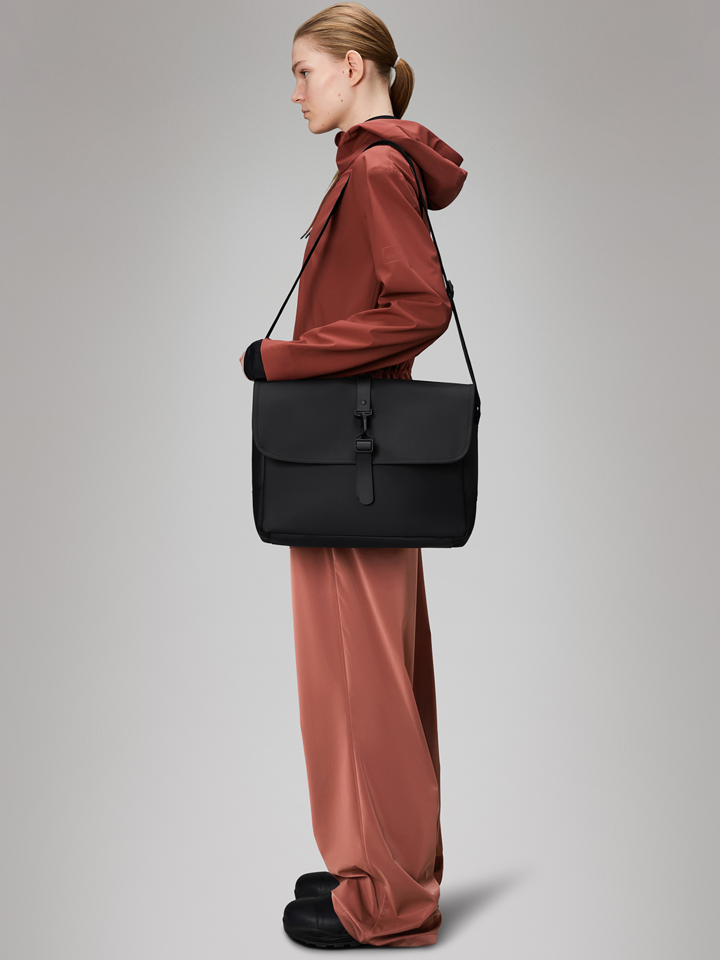 Rains Messenger Bag Black