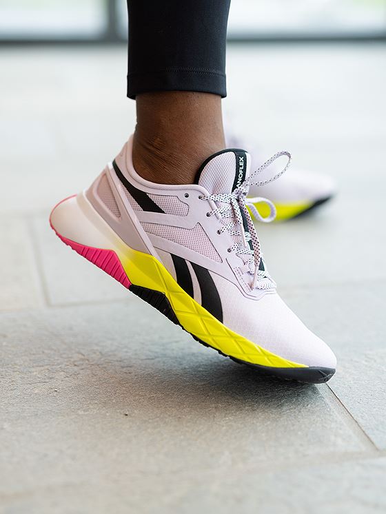 Reebok Nanoflex TR Quartz Glow / Core Black / Atomic Pink