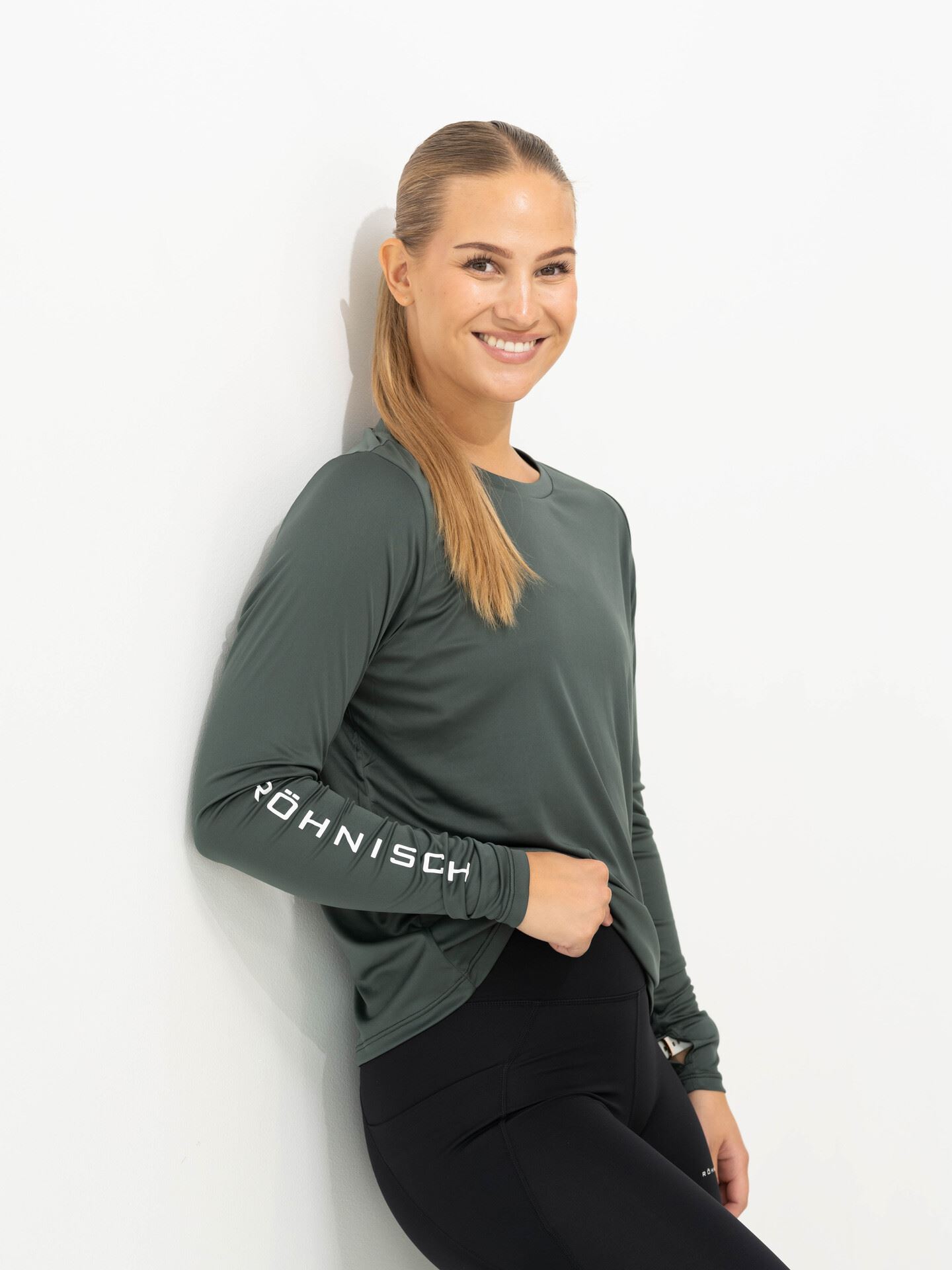 Röhnisch Team Logo Long Sleeve Urban Chic