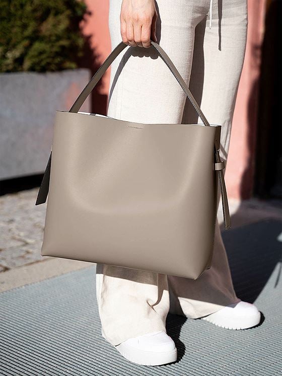 Second Female Leata Maxi Leather Bag Roasted Cashew