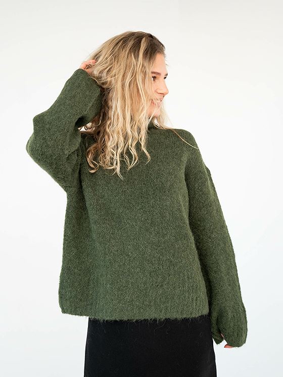 Selected Femme Gabella Long Sleeve Knit High-Neck Duffelbag