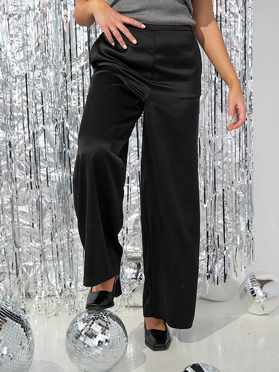Selected Femme Tasja High Waisted Extra Wide Pant Black