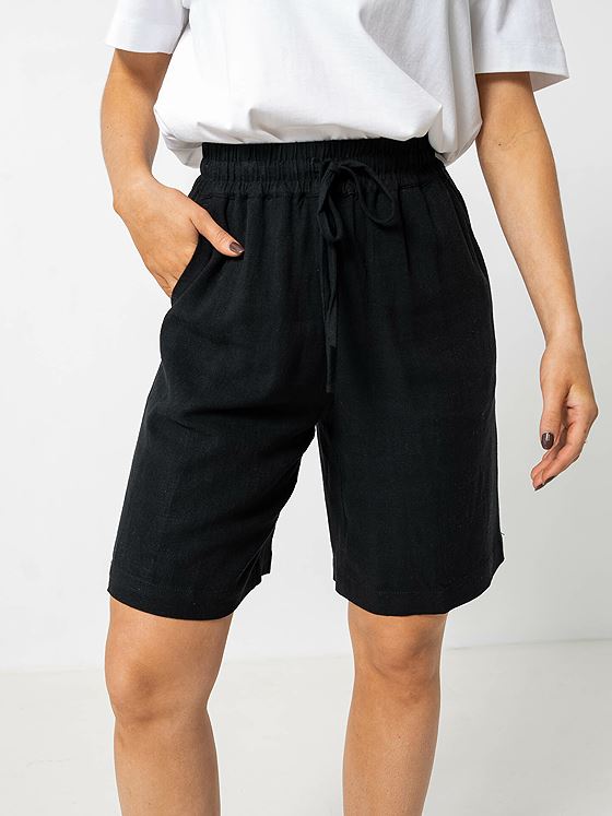 Selected Femme Viva Mid Waist Shorts Black