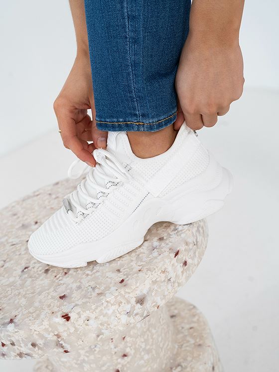 Steve Madden Mac-E White