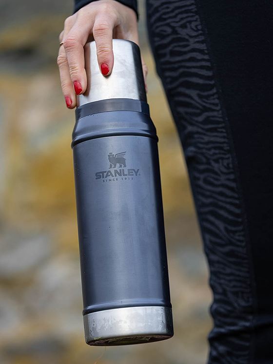 Stanley Termos Classic Vacuum Bottle 0,75L Nightfall