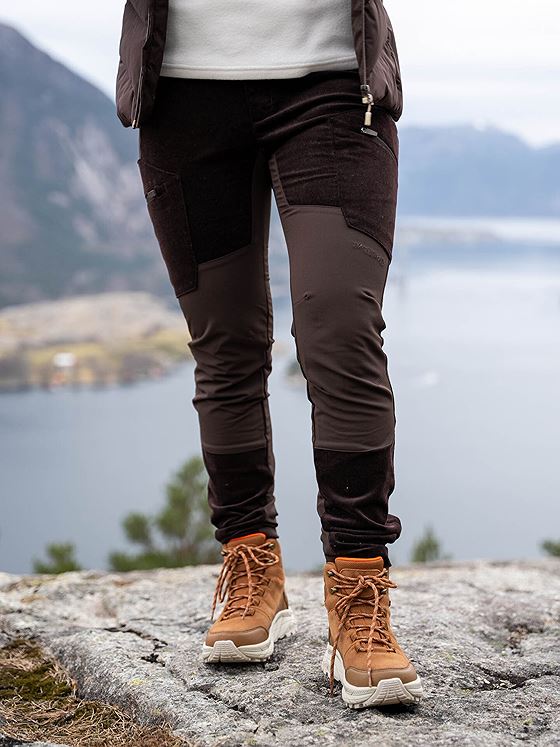 Twentyfour Finse Shape Cordbukse Mørk brun