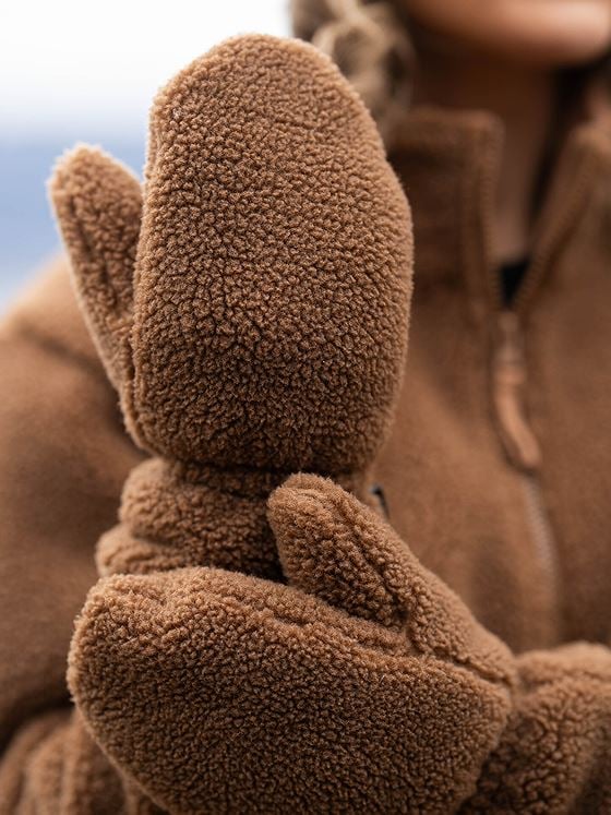 Twentyfour Mode Pile Vott Karamell