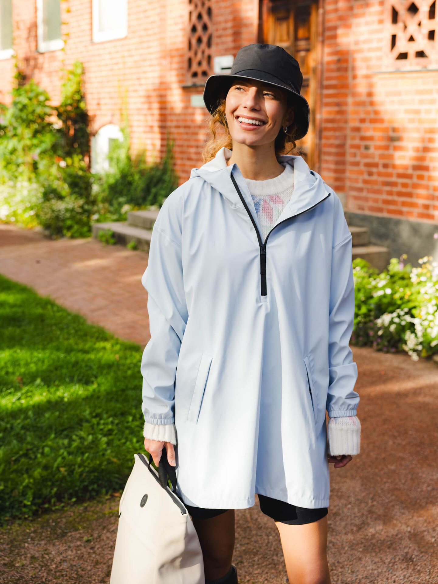 Twentyfour Mode PU Poncho Frostblå