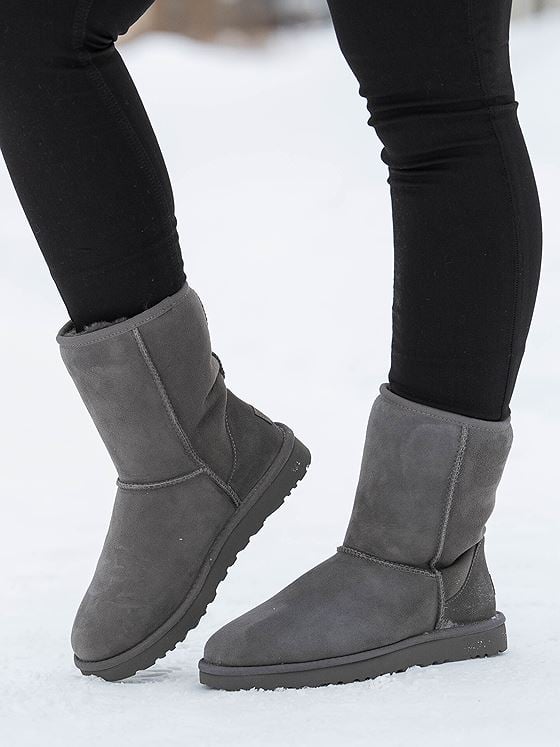 UGG Classic Short II Grey