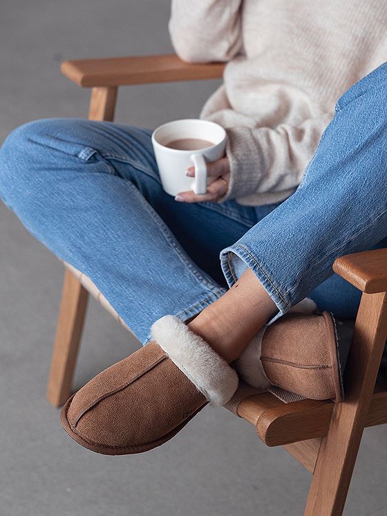 UGG W Scuffette II Chestnut