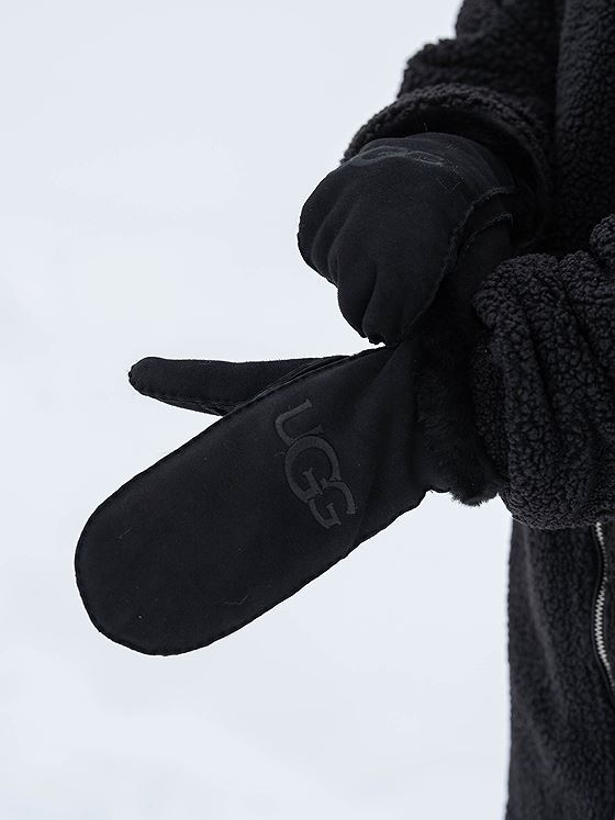 UGG Womens Sheepskin Emb Mitten Black