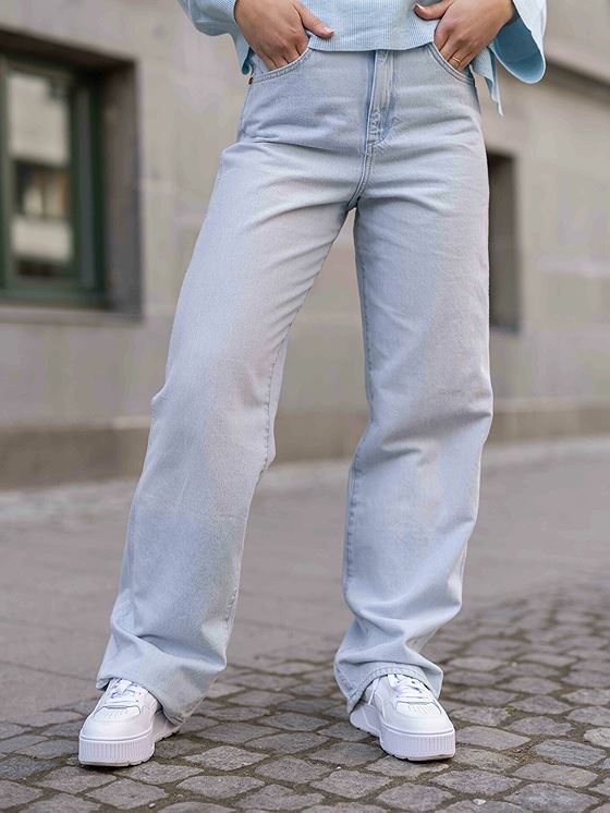 Wrangler Mom Relaxed Sun Drenched