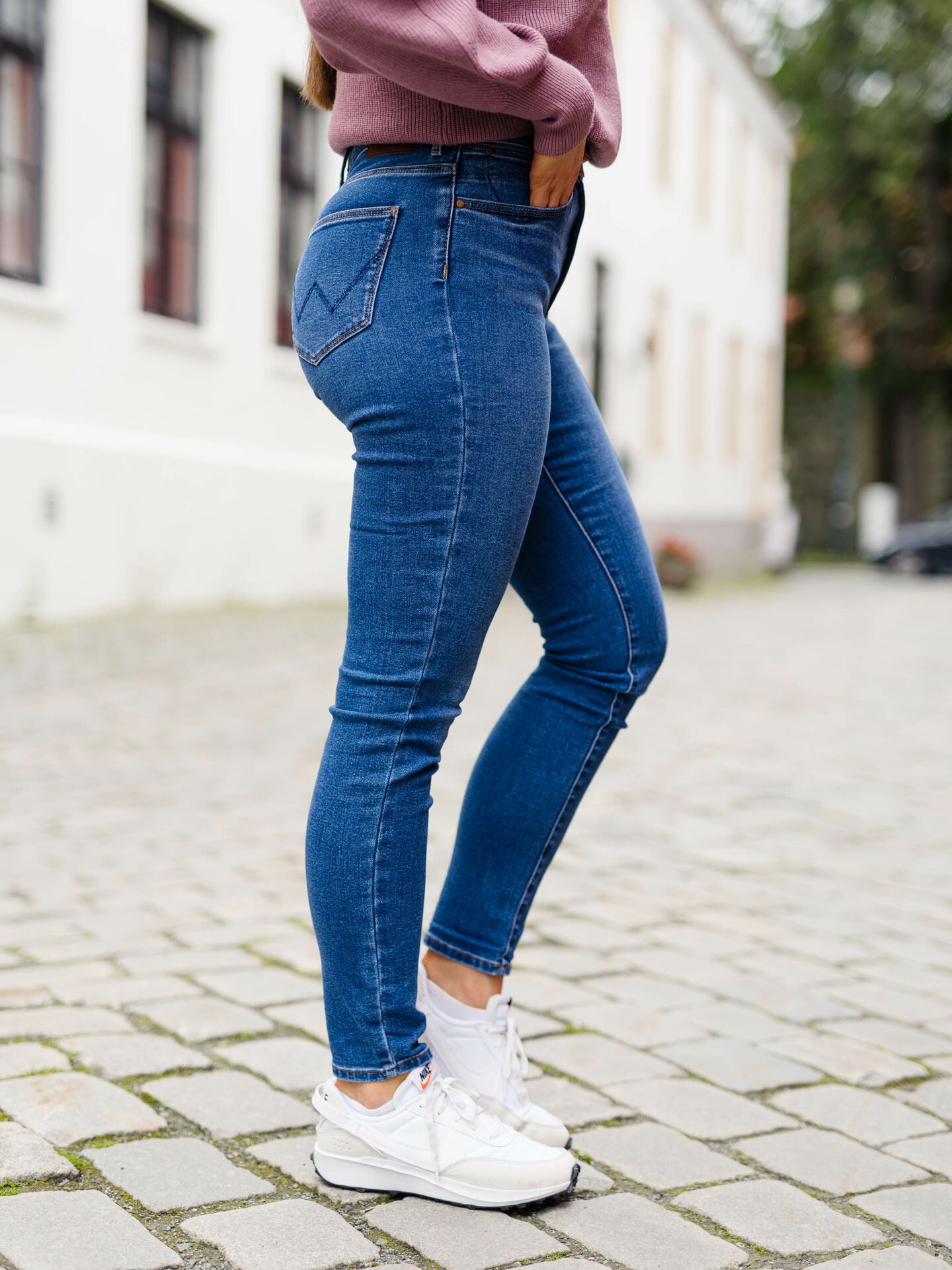Wrangler high rise sales skinny