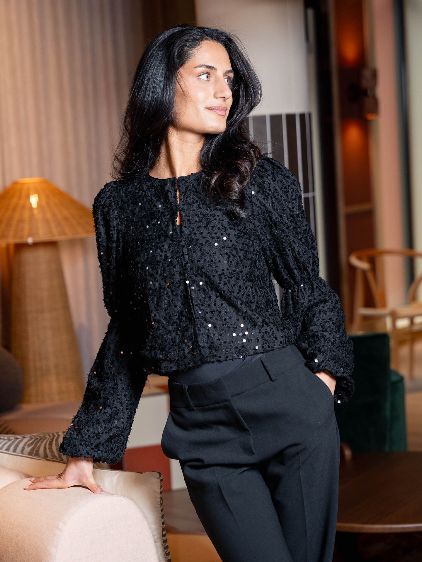 Y.A.S Serala Long Sleeve Short Top Black