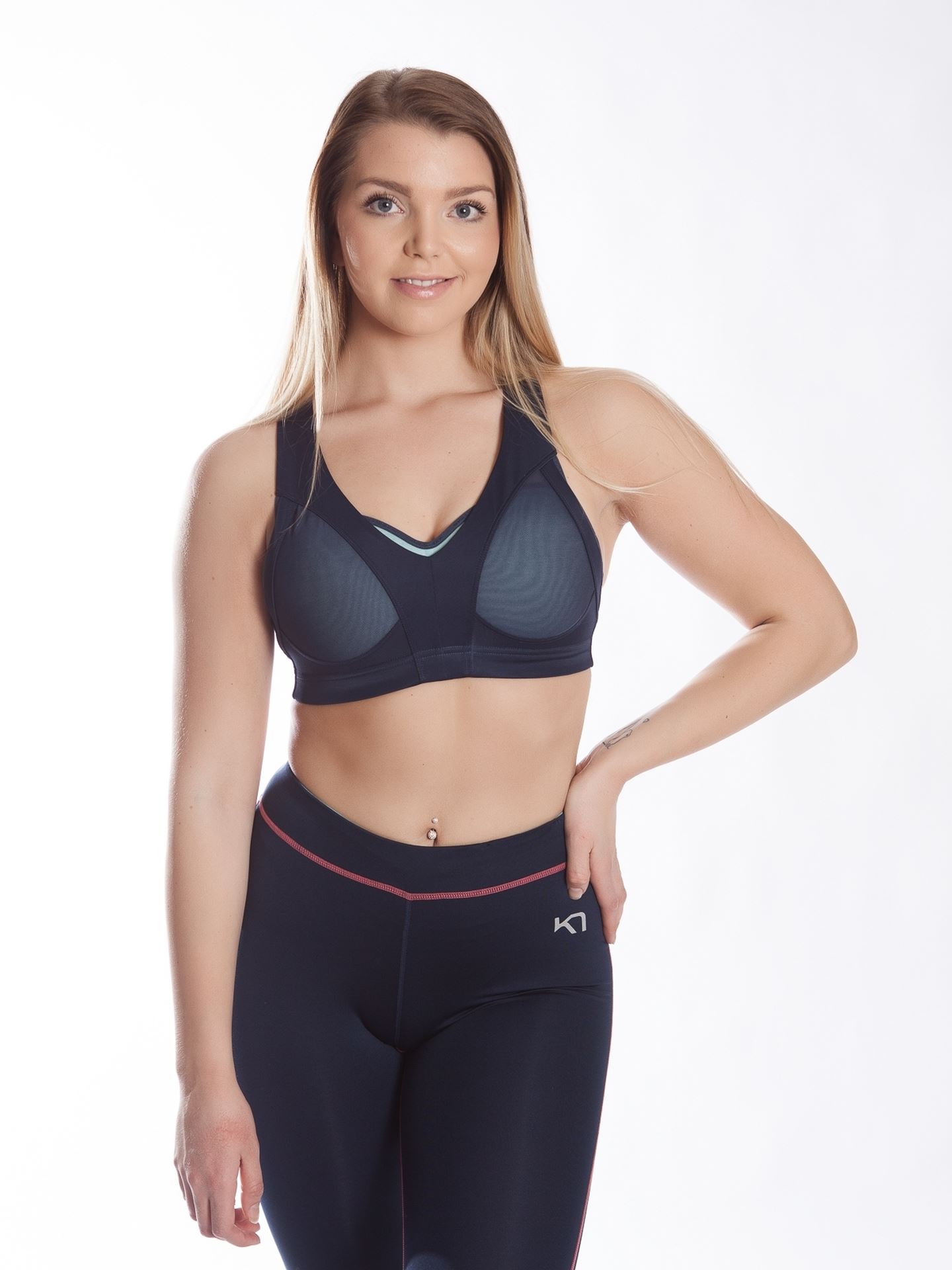 Tidlig Overfladisk Skinnende KARI TRAA Driva Sports-BH | Getinspired.no