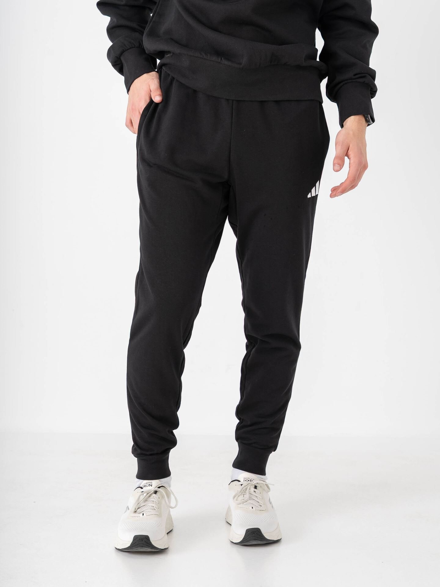 adidas Feelcozy Pant Black / White