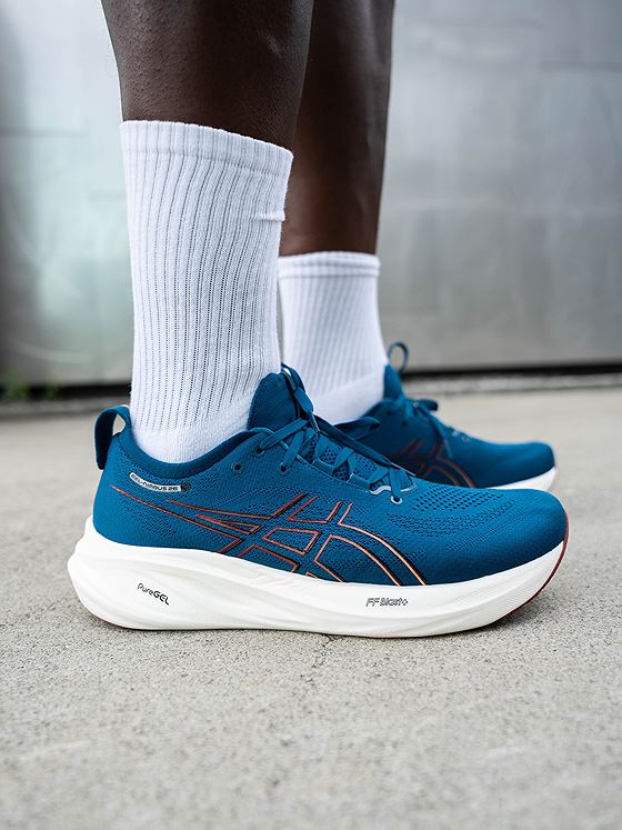 ASICS Gel-Nimbus 26 Rich Navy / Faded Orange