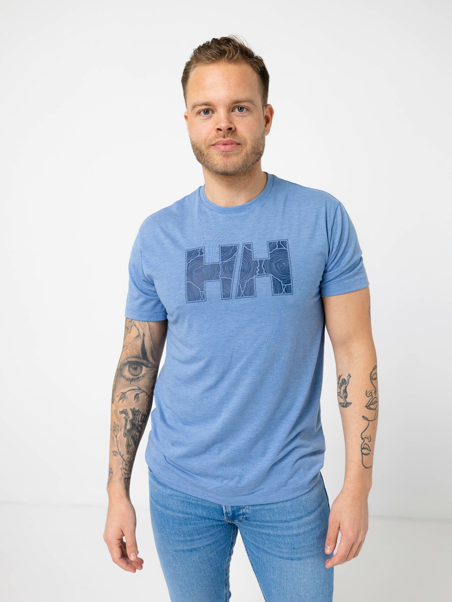Helly Hansen Skog Recycled Graphic T-Shirt Azurite Melange Mens S :  : Moda