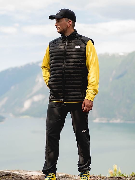 The North Face Men’s Ao Insulation Hybrid Vest TNF Black / TNF Black Heather