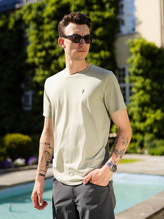 Peak Performance M Outdoor Logo Tee Grønn