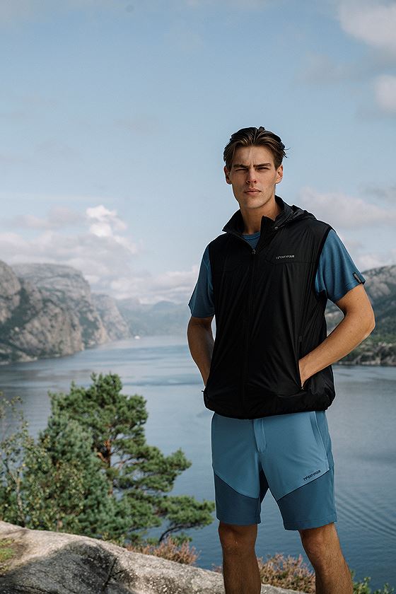 Twentyfour Flåm Hiking Vest Sort