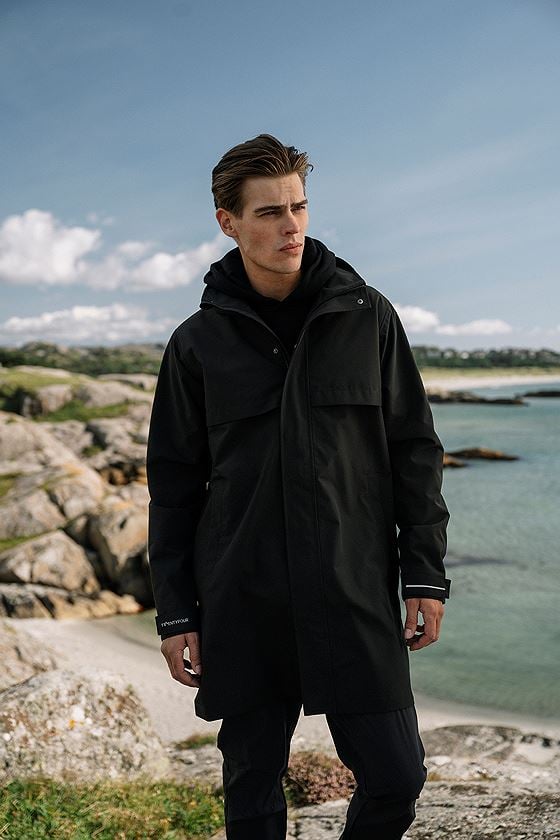 Twentyfour Mode 2L Trench Sort