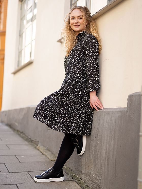 Moss Copenhagen Oceanna Long Sleeve Dress All Over Print Black Flower