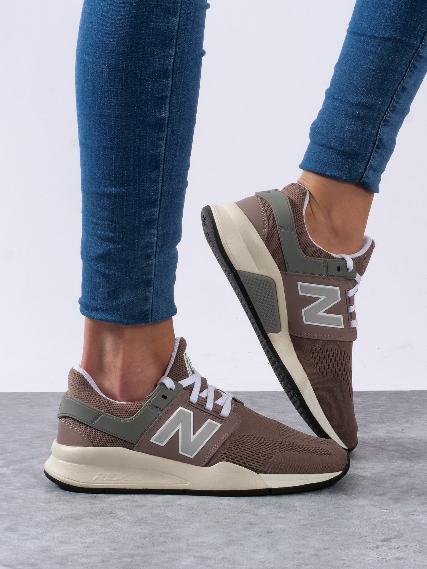 Actief Centimeter koolhydraat New Balance W247 - Latte with Marblehead | Getinspired.no