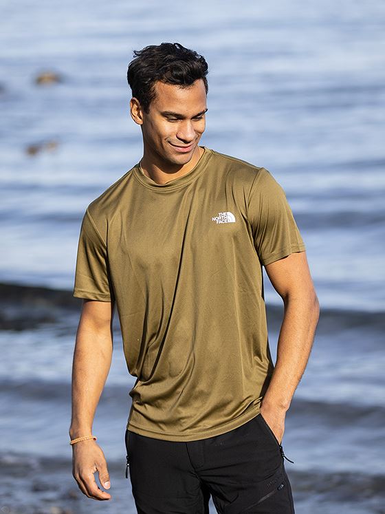 The North Face Men’s Reaxion Red Box Tee Military Olive