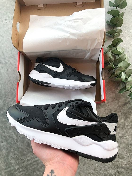 Nike LD Victory Black/White