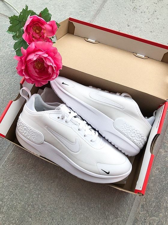 Nike Amixa White