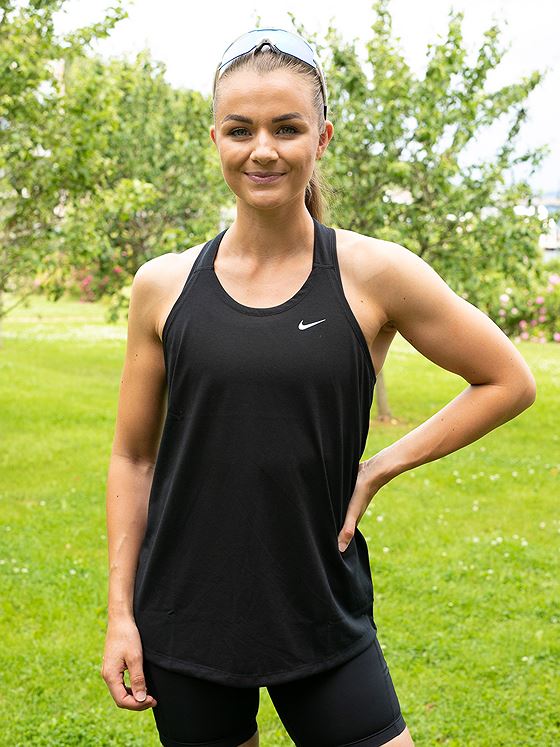 Nike Dri-Fit Training Tank Black / White