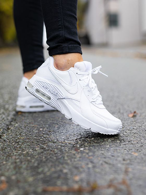 Nike Air Max Excee Hvit