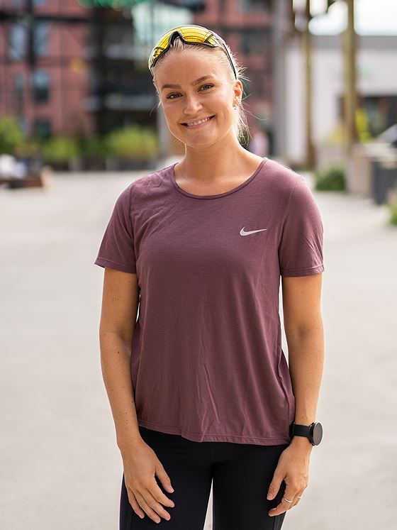Nike Dri Fit Run Division Short Sleeve Top Dark wine / Black / Reflective silver