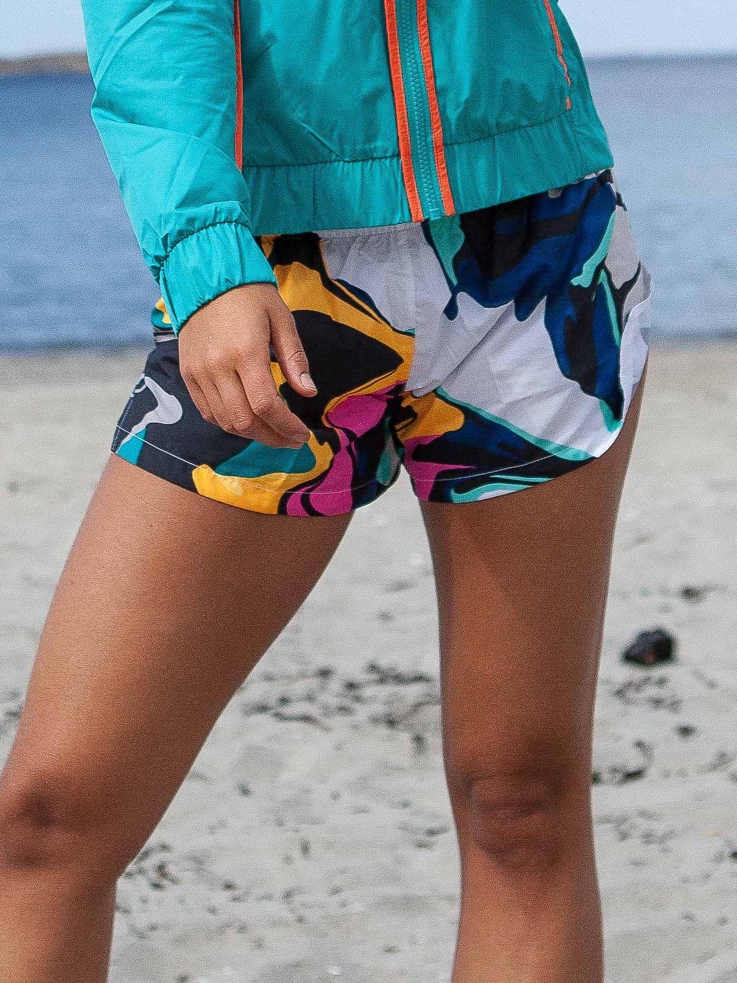 Nike women's elevate printed track shorts Clearance