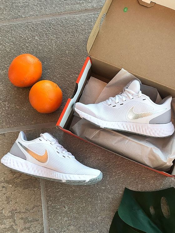 Nike Revolution 5 White/ Wolf Grey/ Pure Platinum