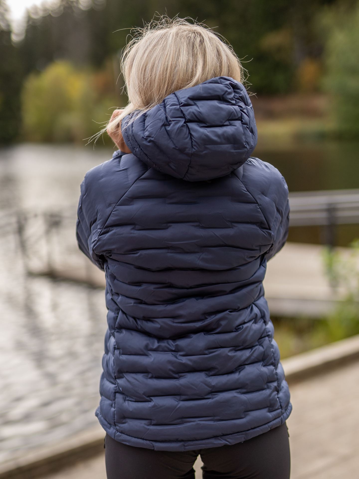 Peak Performance W Argon Light Hood Jacket - Blå