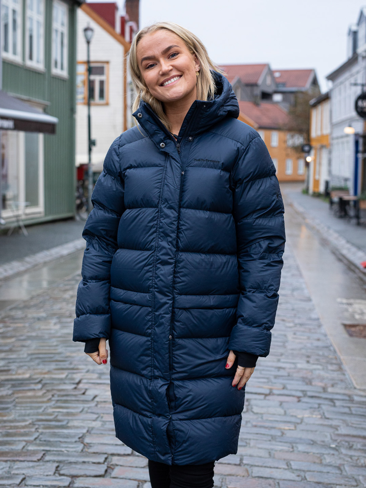 Peak Performance Frost Down Coat Blå - Main Image