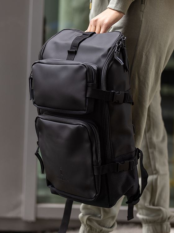 Rains Charger Backpack Black