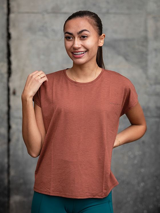 Röhnisch Split Back Tee Copper Brown
