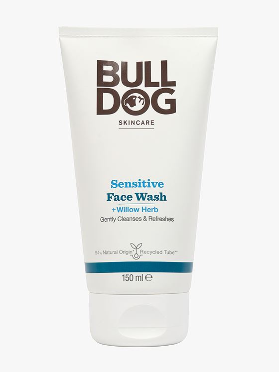 Bulldog Sensitive Face Wash 150 ml Hvit