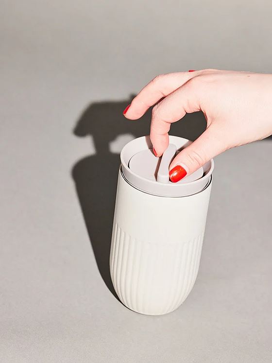 Sagaform Tova termokopp Beige Beige Pantone Warm gray 3C