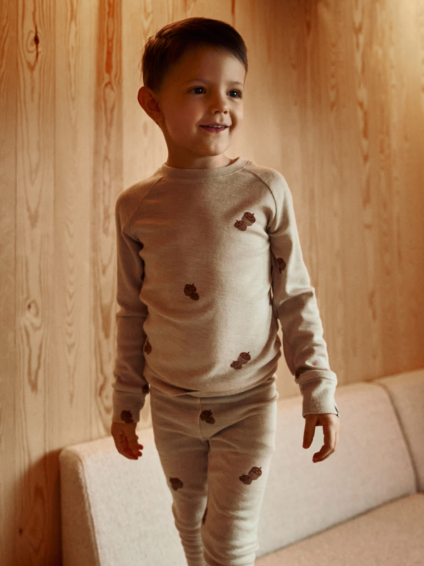 Gullkorn Idde Ullsett Beige