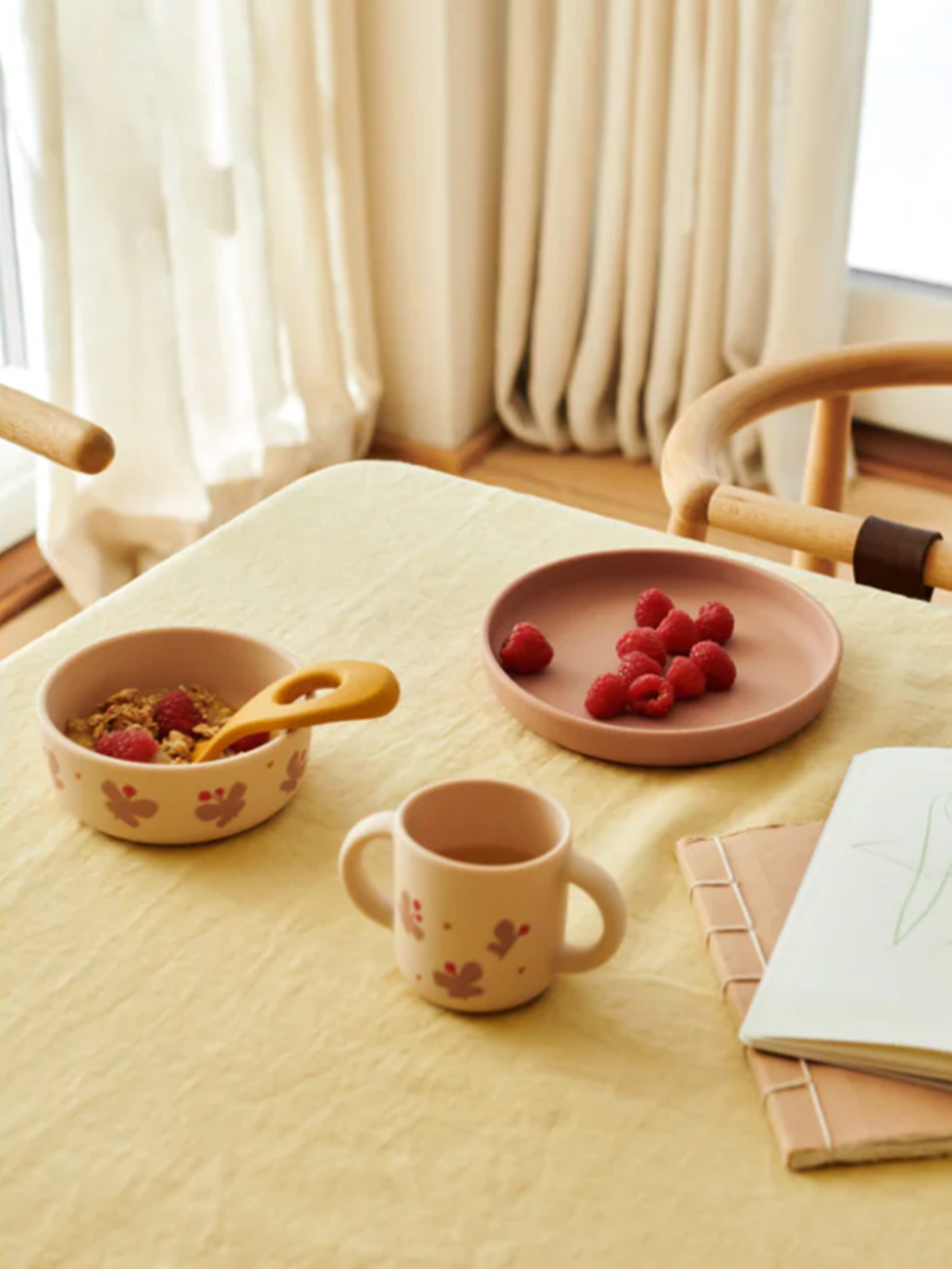 Liewood Vivi Printed Tableware Set Butterfly / Apple blossom